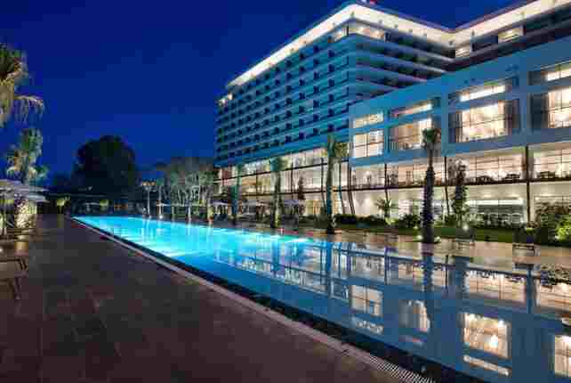 Ramada Plaza Hotel 